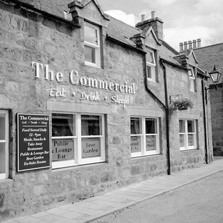 The Commercial Hotel Tarland Eksteriør bilde